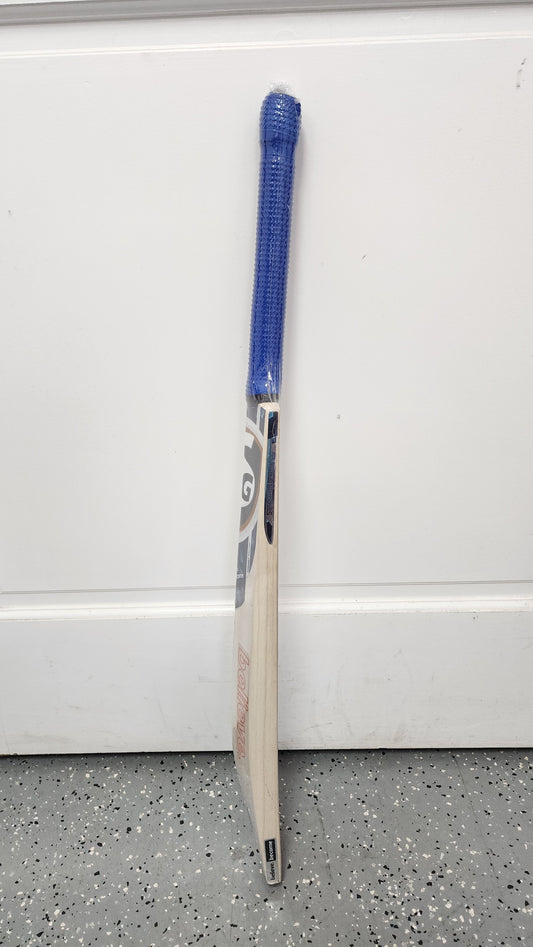 SG Boundary Extreme Kashmir Willow Cricket Bat