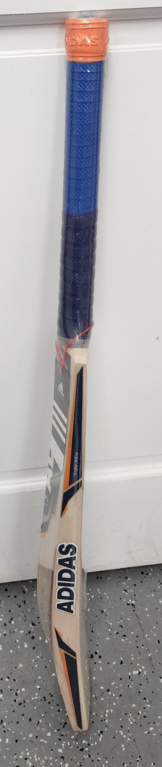 Adidas Libro 4.0 English Willow Cricket Bat
