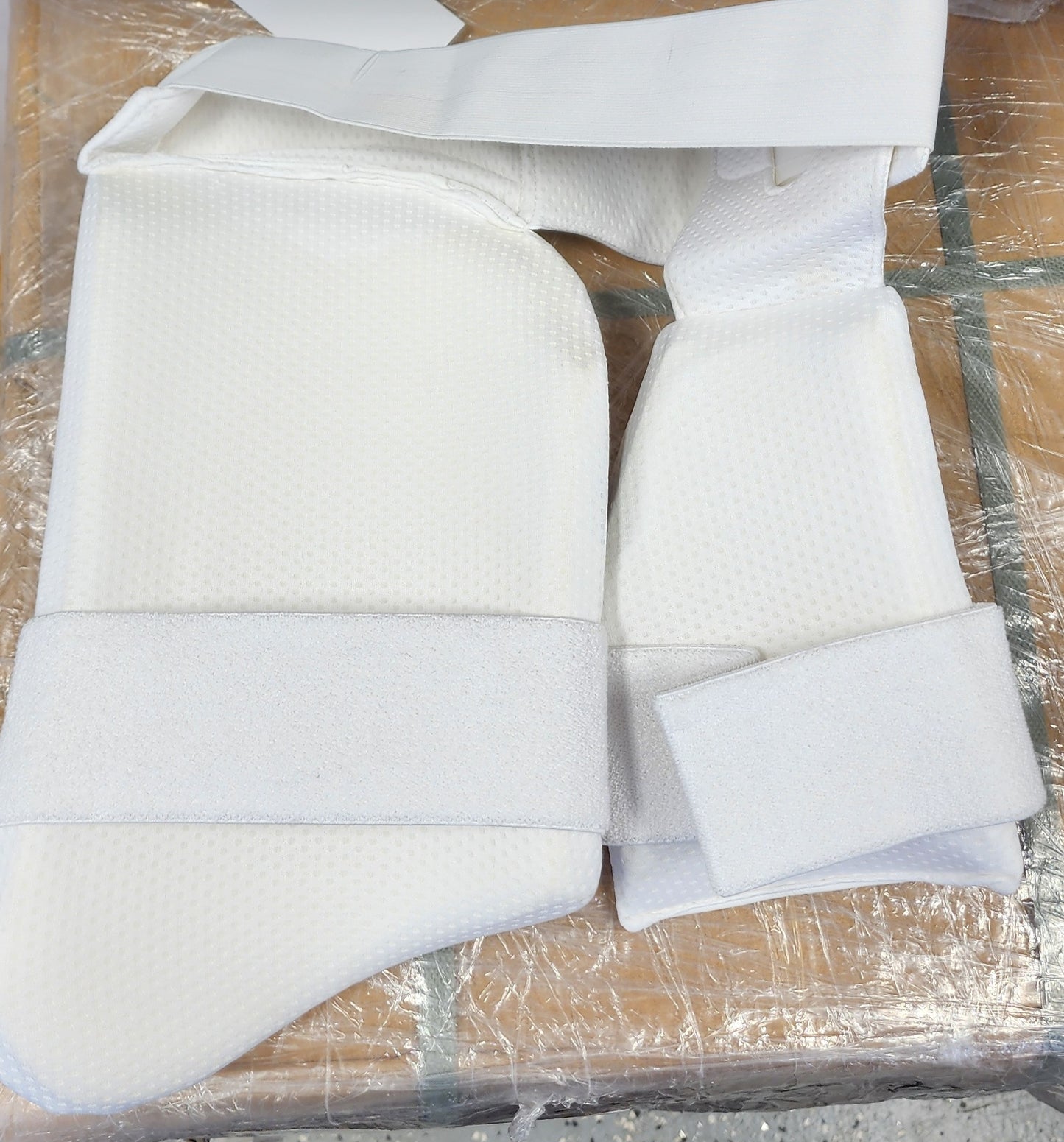 EXM THIGH GUARD GT 1.0