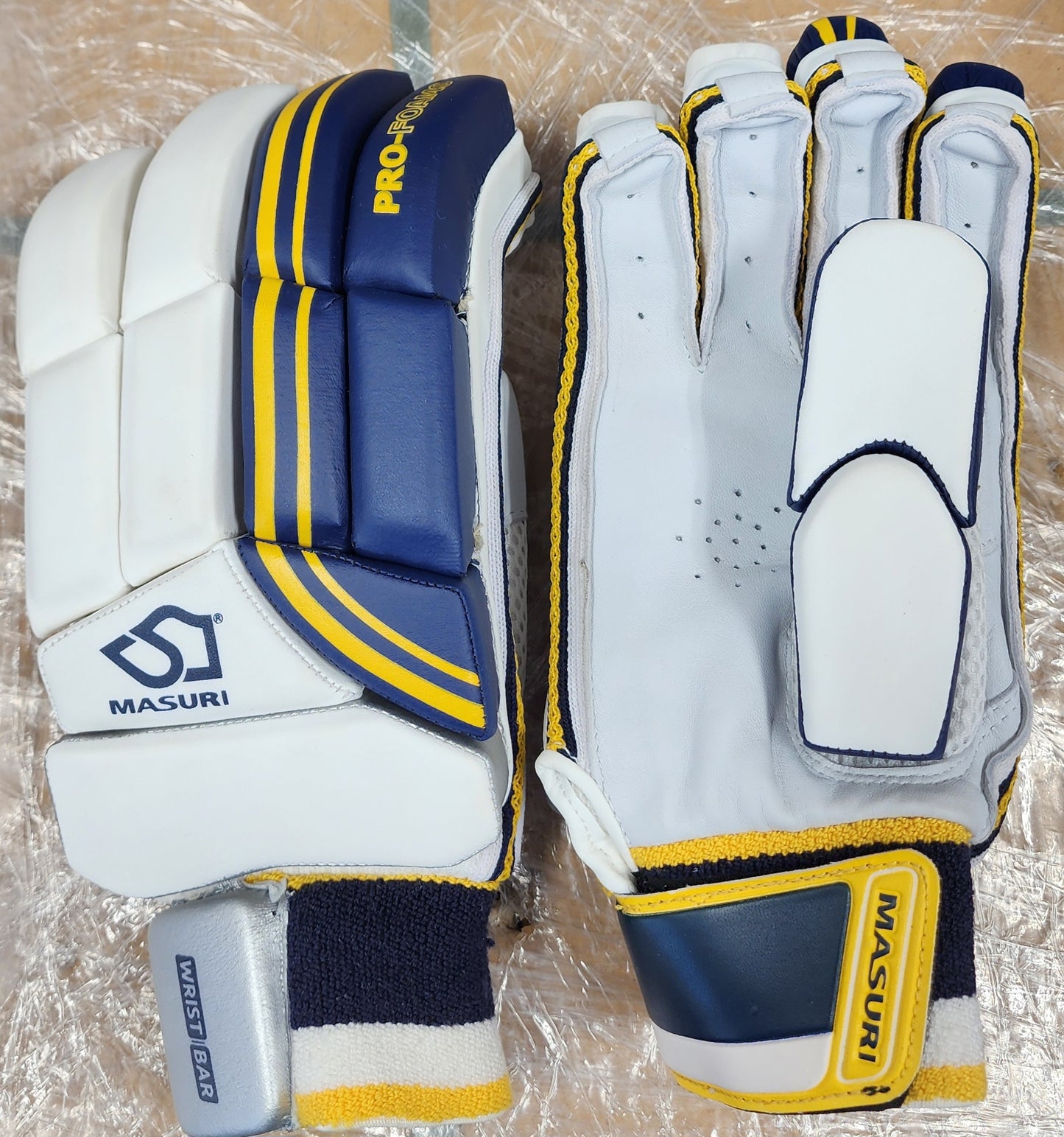 MASURI C LINE Men's Batting Gloves