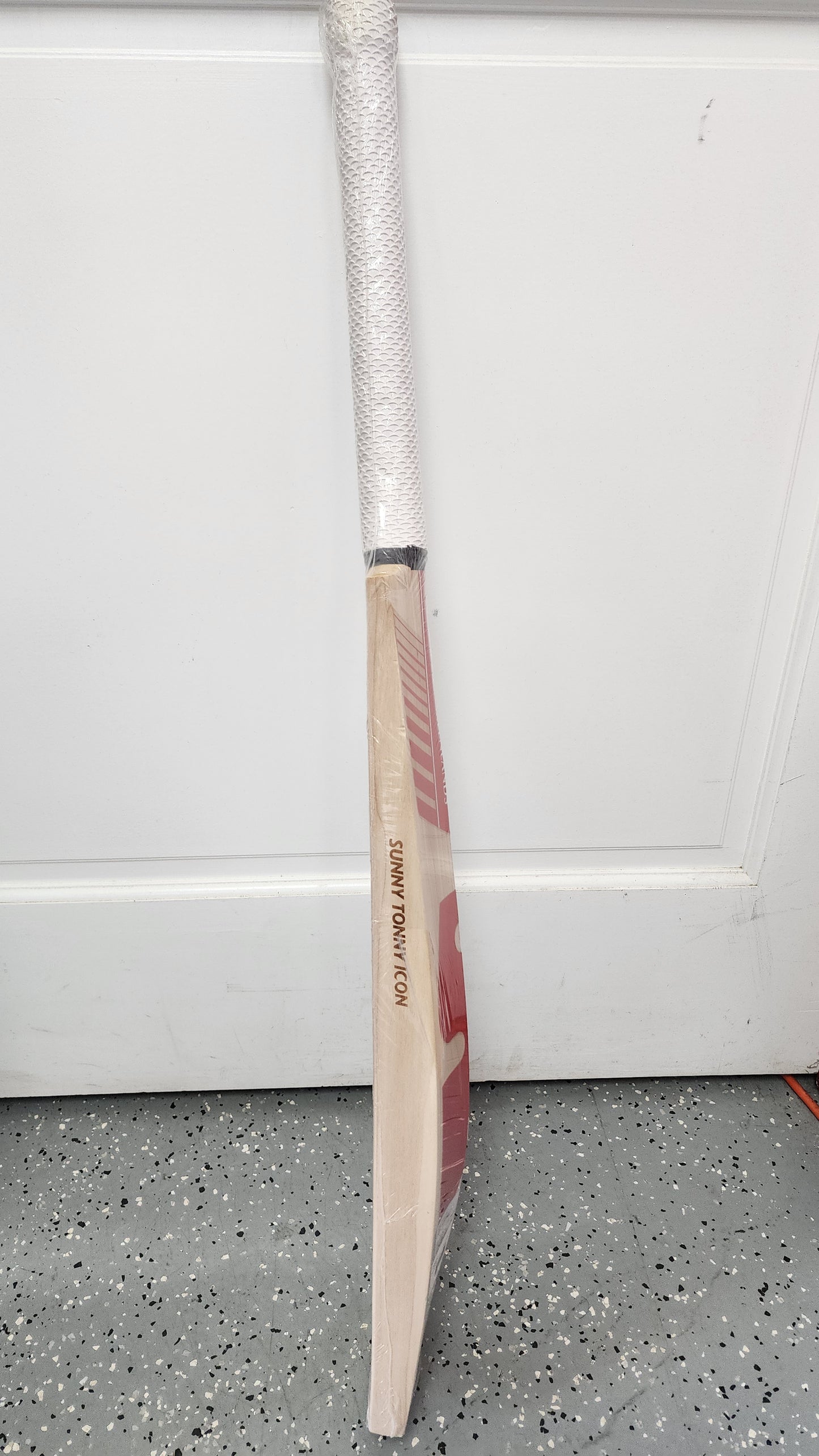 SG SUNNY TONNY ICON Black English Willow CRICKET BAT
