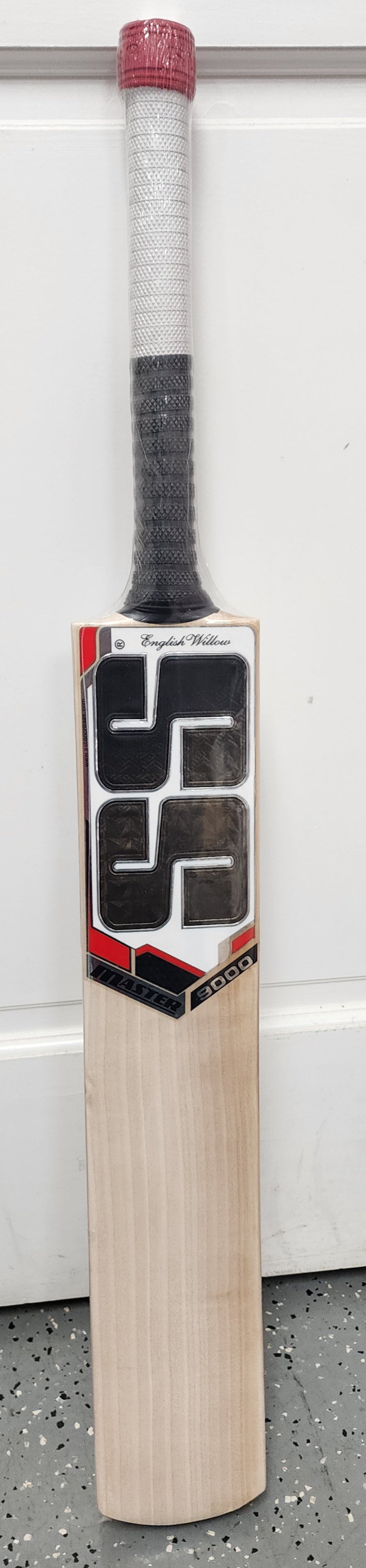 SS Master 9000 English Willow Bat