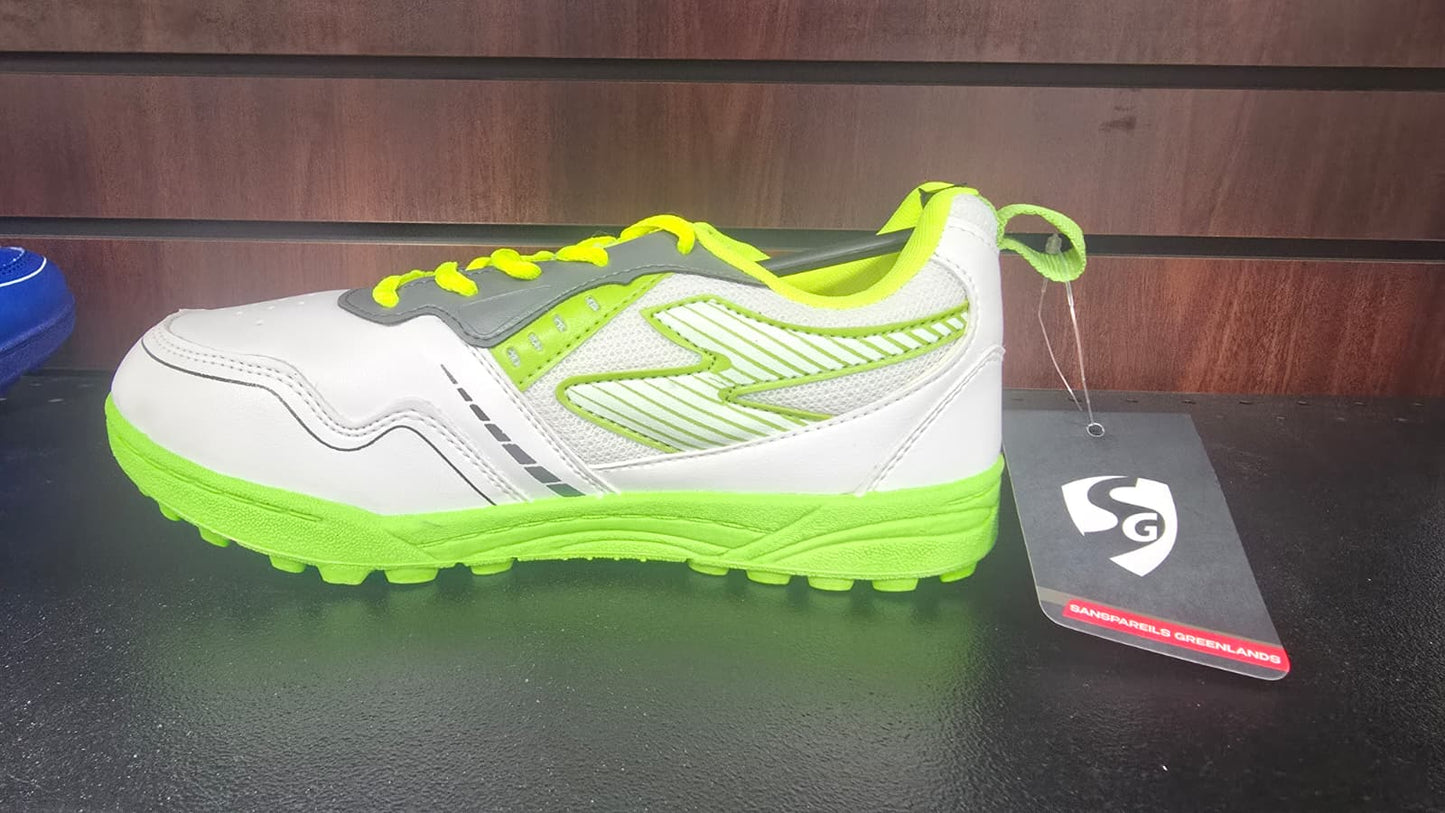 SG Savage Stud Prime Cricket Shoes Green