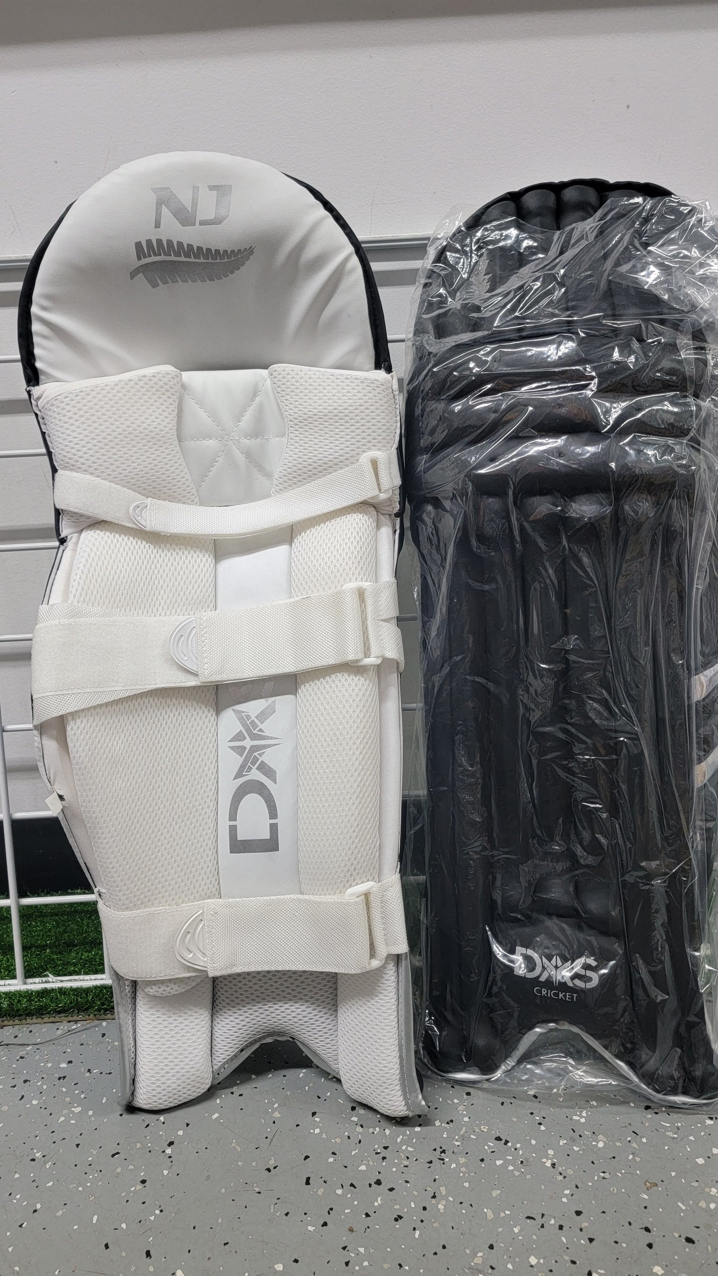 DAS Cricket Classic Legguards Batting Pads - NJB Edition - Black