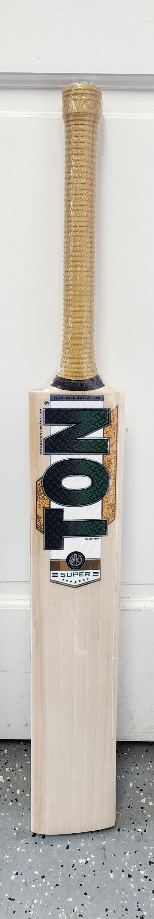 SS TON SUPER English Willow Cricket Bat