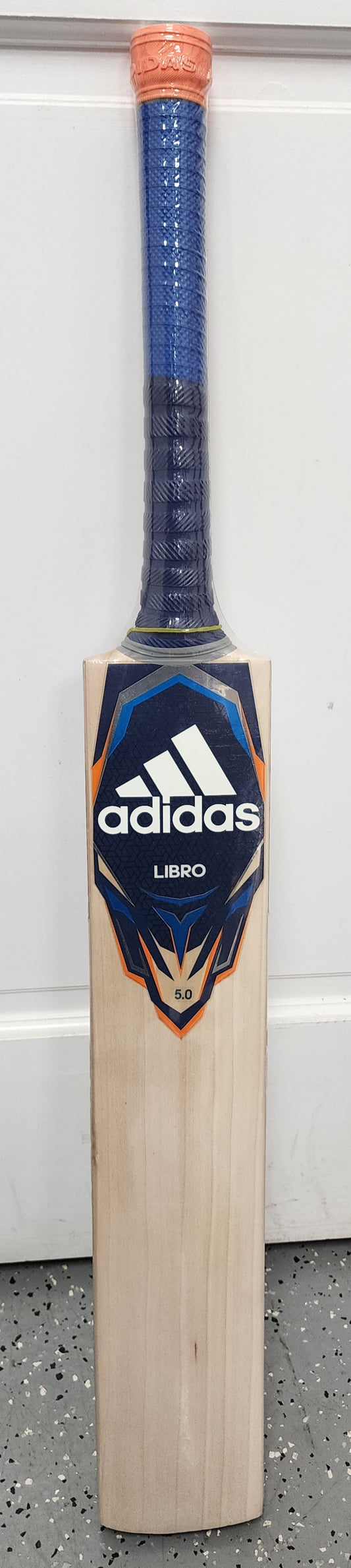 Adidas Libro 5.0 English Willow Cricket Bat