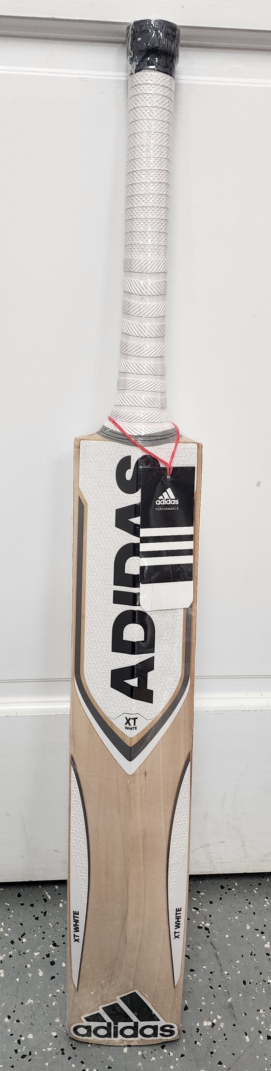 Adidas XT White 4.0 English Willow Cricket Bat
