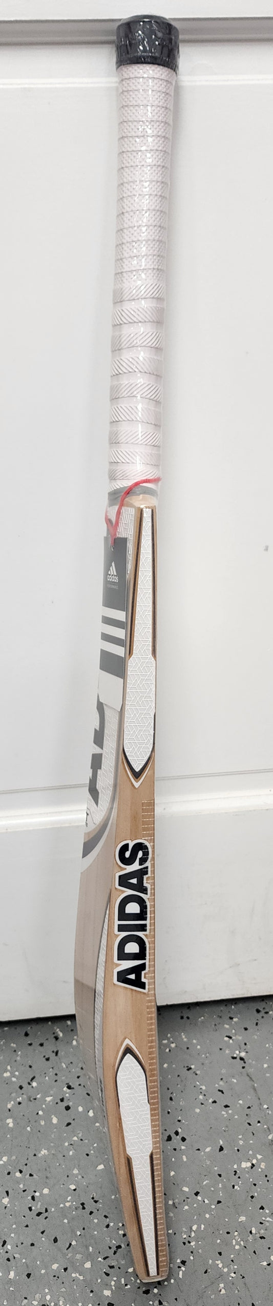 Adidas XT White 6.0 English Willow Cricket Bat