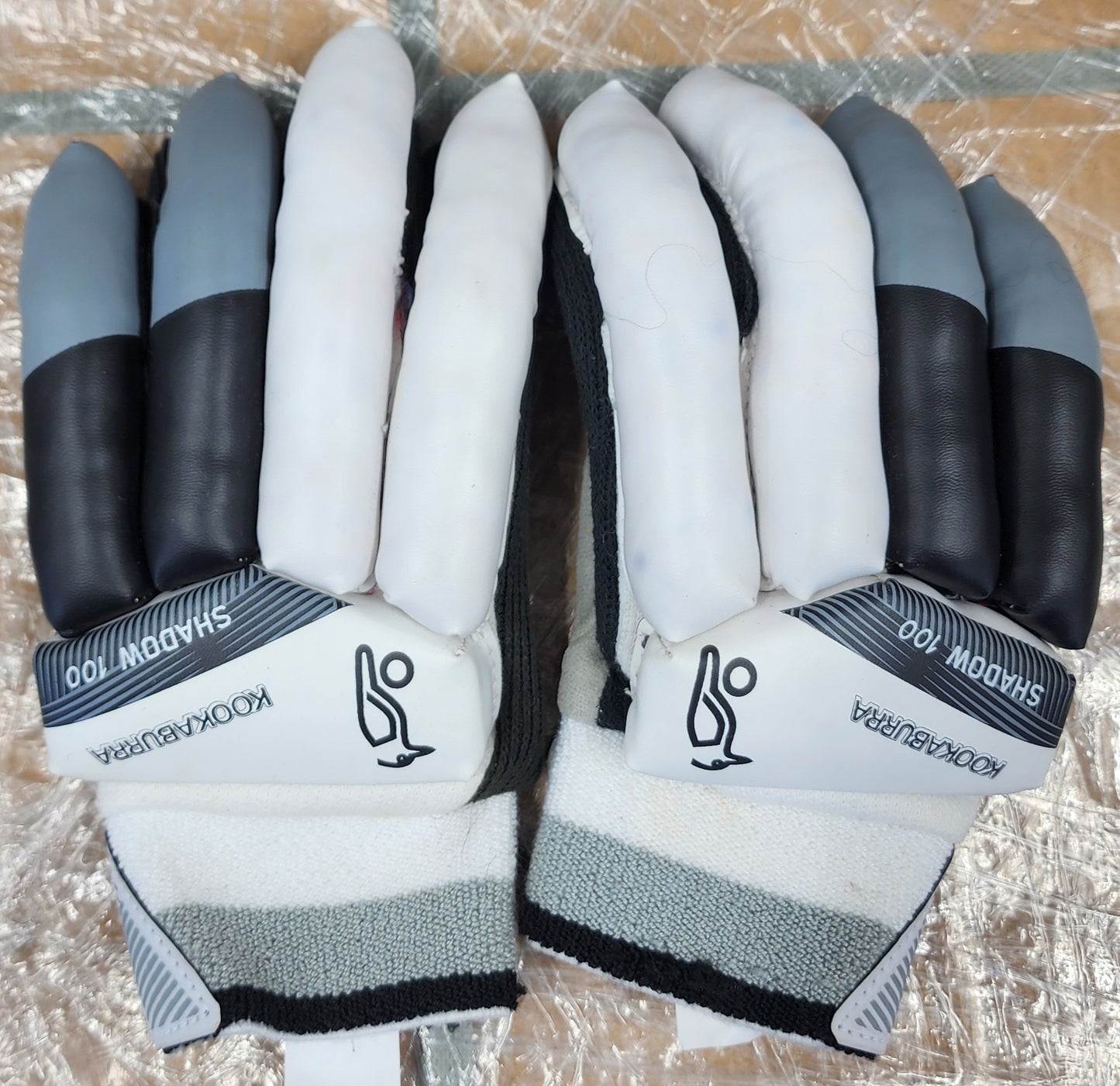 Kookaburra Youth Batting Gloves SHADOW 100