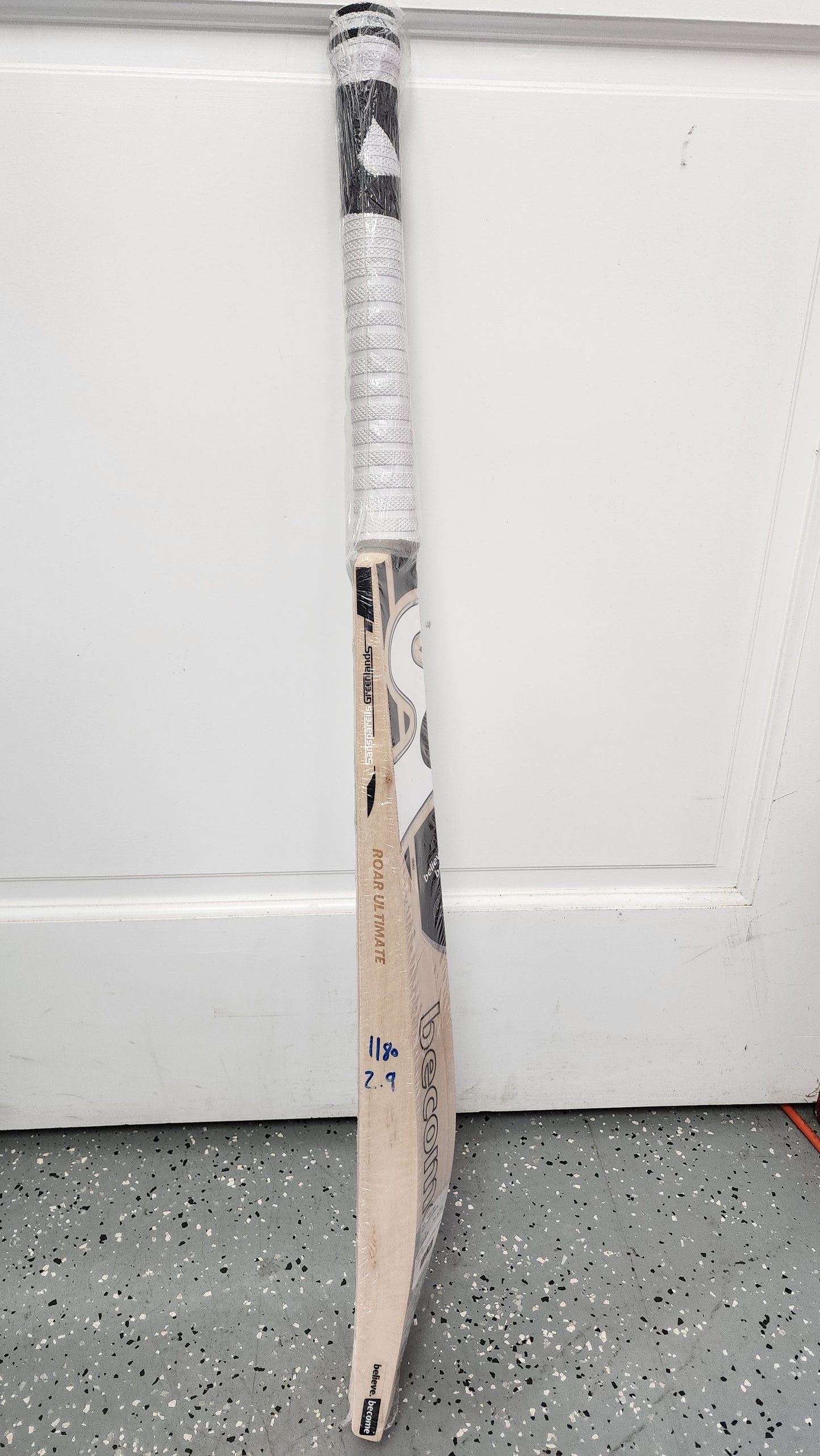 SG Roar Ultimate English Willow Cricket Bat