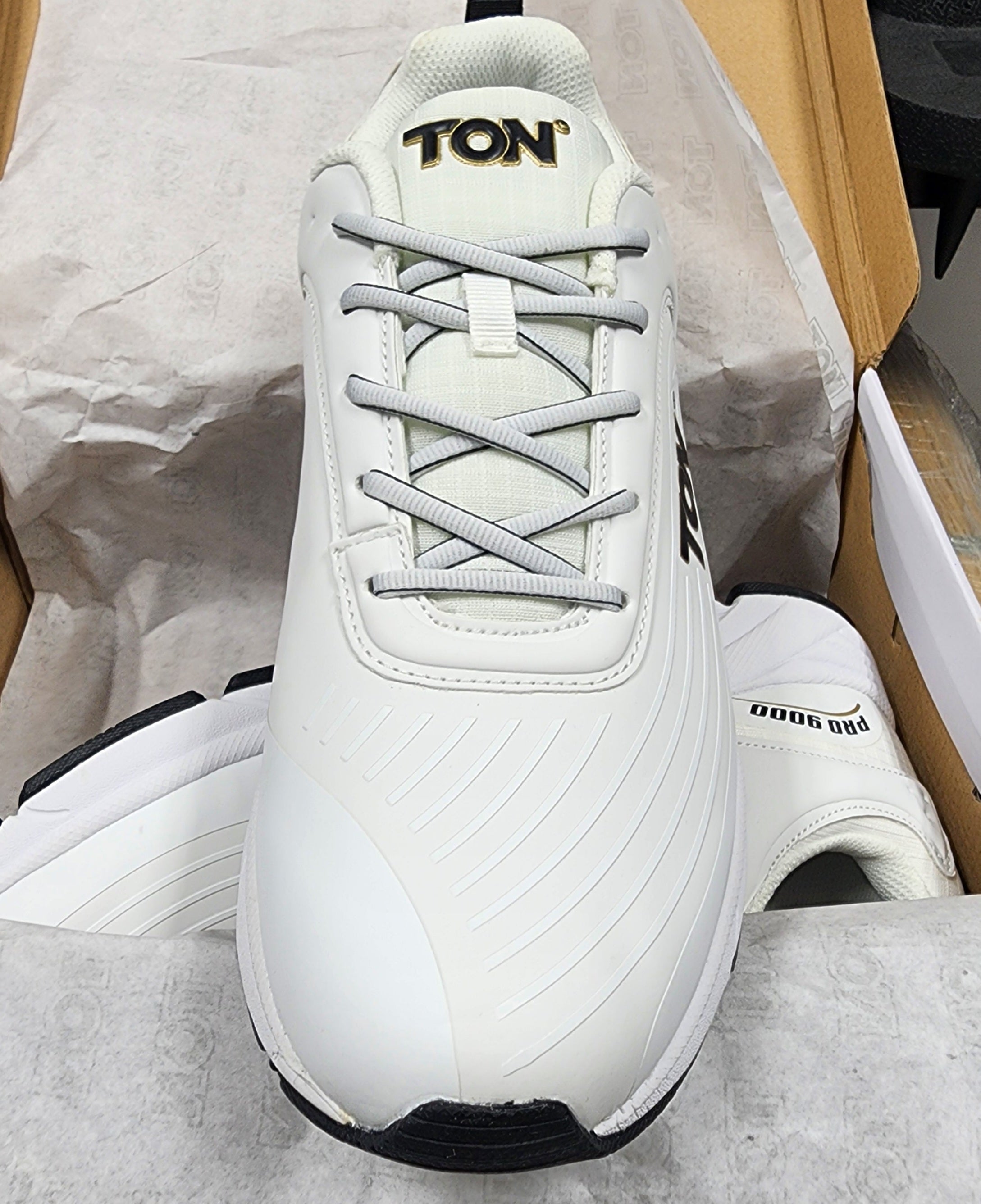 SS Pro 9000 Cricket Shoes Lightweight All-Round Rubber Stud Cricket ...