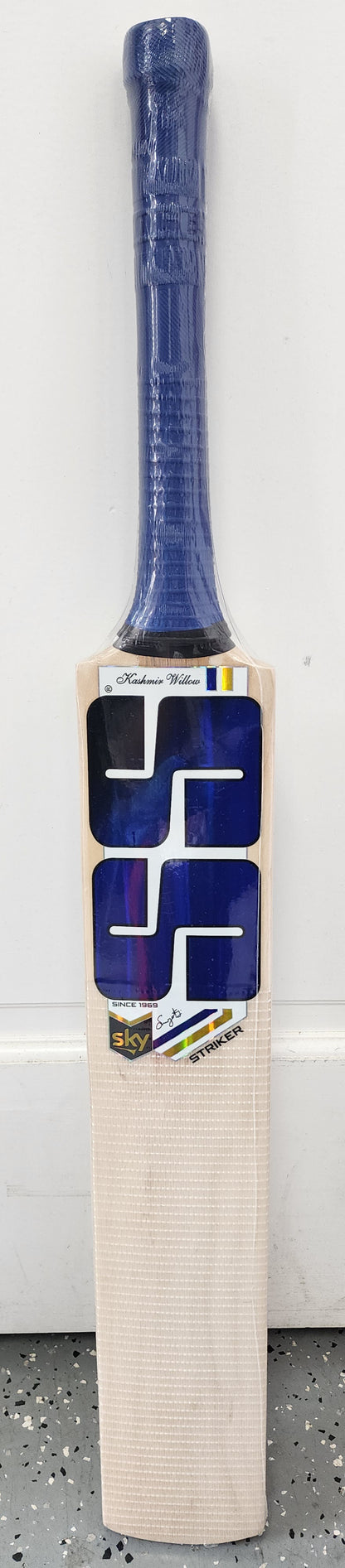SS SKY STRIKER Kashmir Willow Cricket Bat