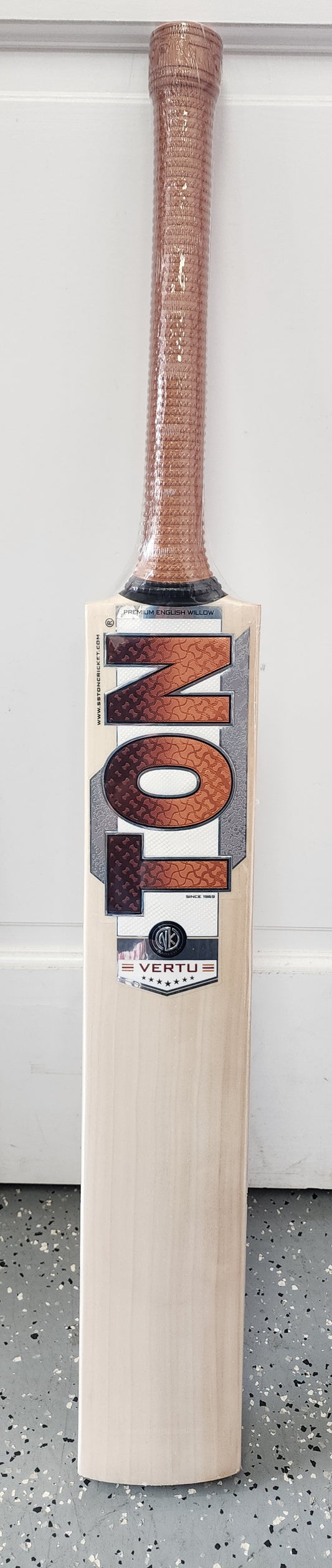 SS Ton Vertu English Willow cricket bat