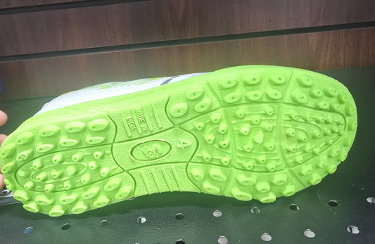 SG Savage Stud Prime Cricket Shoes Green