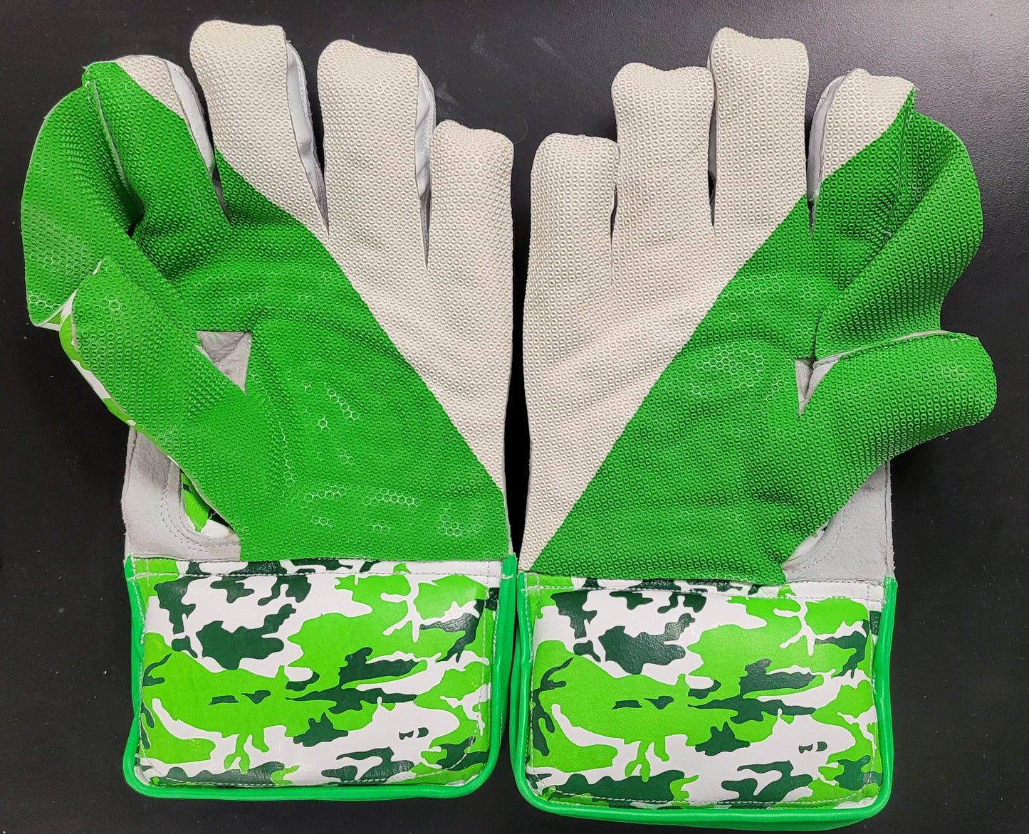 CA Wicket Keeping Gloves Plus 15000