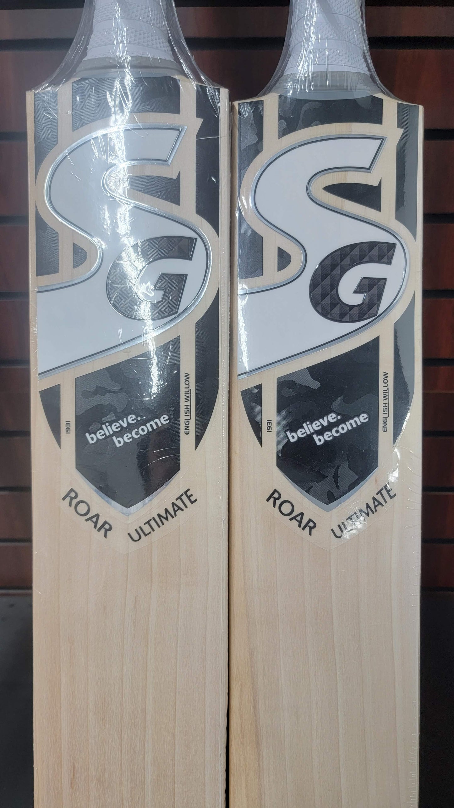 SG Roar Ultimate English Willow Cricket Bat