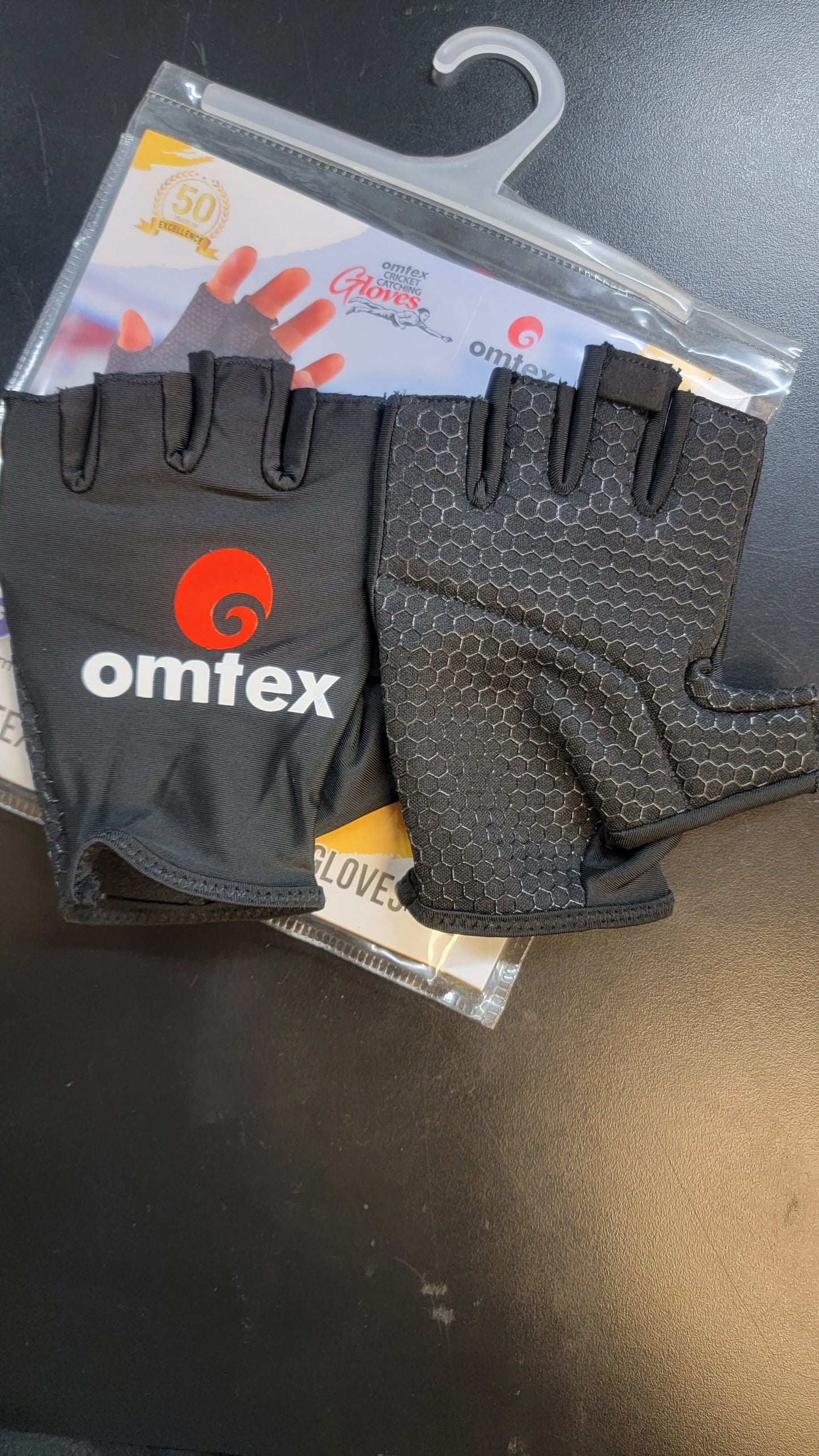 Cricket catching gloves 2.0 Omtex