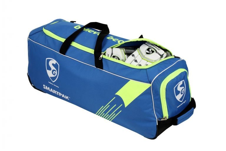 SG Smartpak kit bag with shoe compartment with wheel