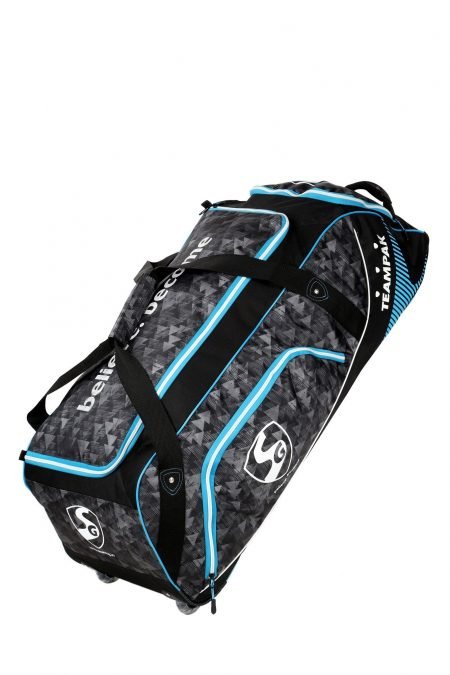 SG Teampak kit bag with shoe compartment and wheels